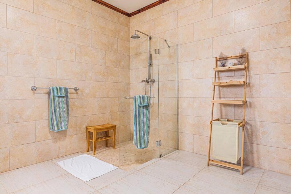 The Junior Suite'S "Palm Studio Apartment" South Hill Village ภายนอก รูปภาพ
